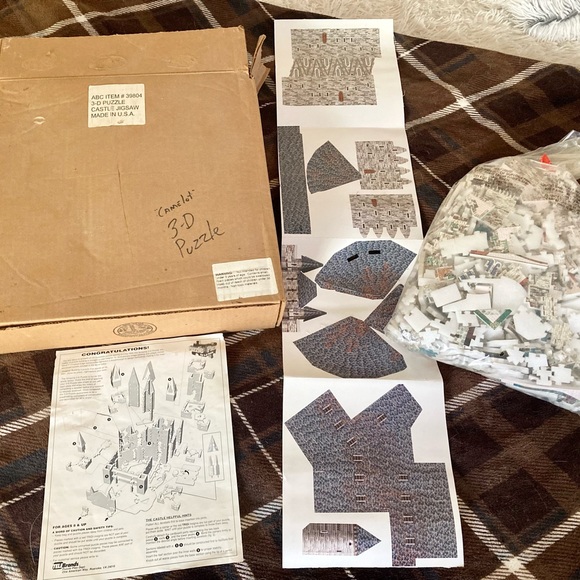 Camelot Castle Puzzle Plex 3-D Jigsaw Puzzle 500 pieces Sealed 1993 Old World - Picture 2 of 12